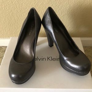 Calvin Klein Scarlet Crnkl Metlic